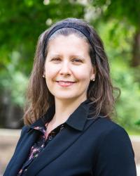 Headshot of Kate Parizeau